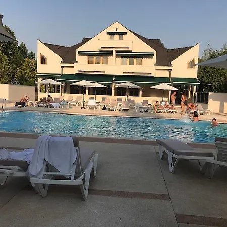 Hotel Kovilovo Belgrado