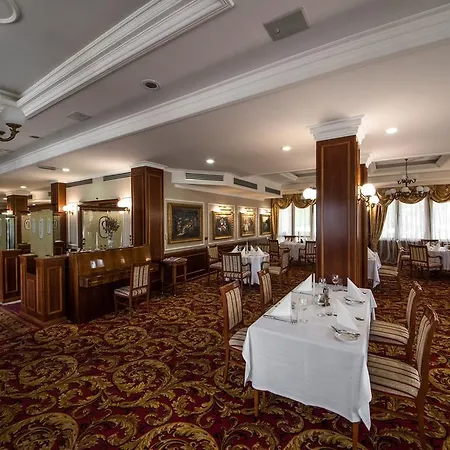 Kovilovo Hotel