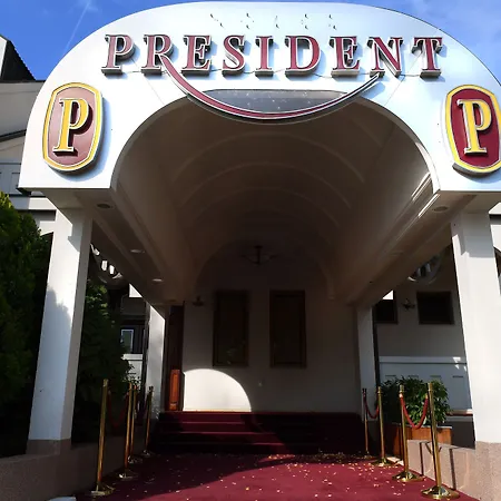 Kovilovo Hotel